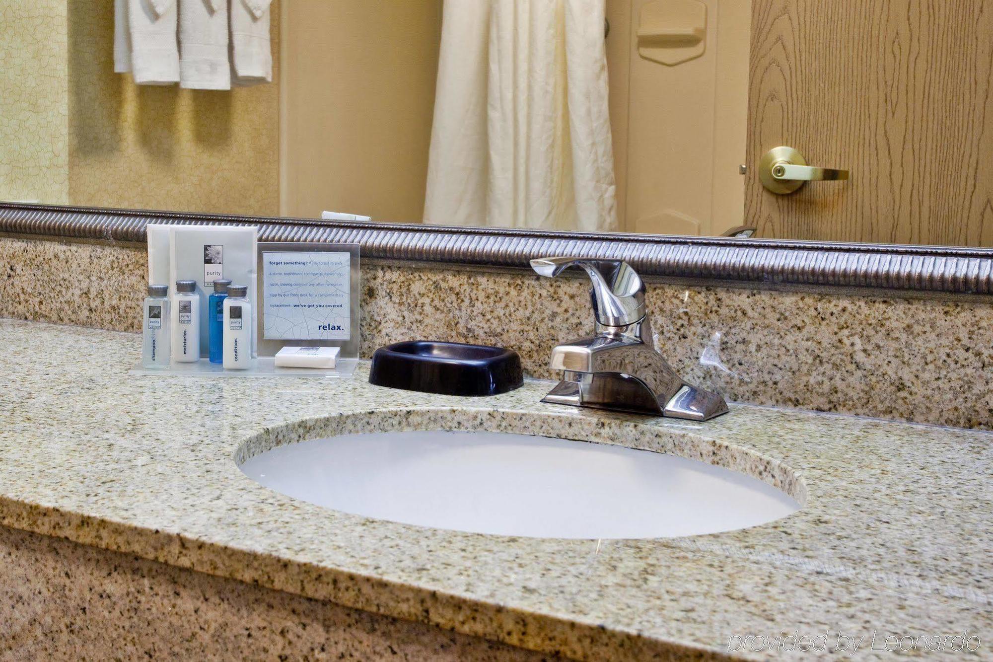 Hampton & Chapel Hill/durham Hotel 3*